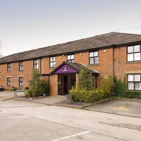 Premier Inn Premier Inn Crewe Нантуич Екстериор снимка