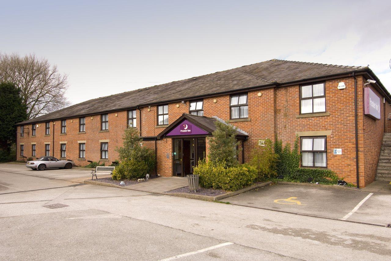 Premier Inn Premier Inn Crewe Нантуич Екстериор снимка