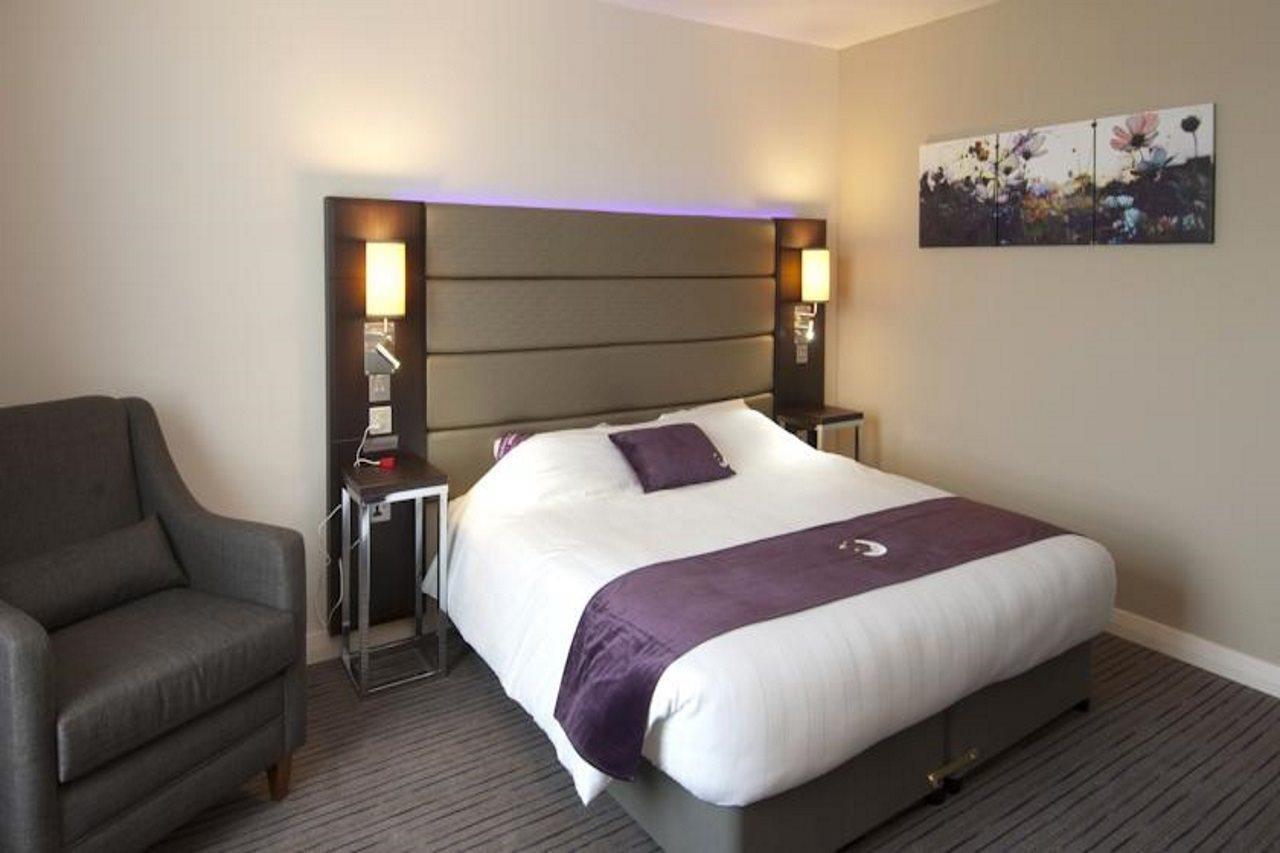 Premier Inn Premier Inn Crewe Нантуич Екстериор снимка